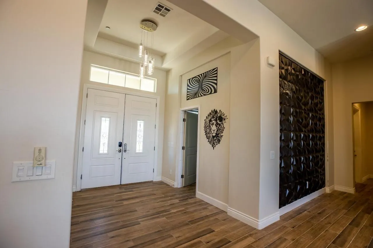3400 Sqft House W/40Ft Heated Pool/Spa- Strip View Villa Las Vegas Holiday home
