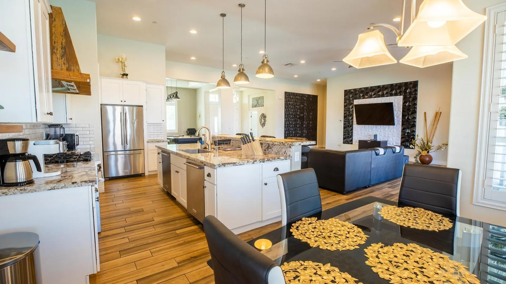 Holiday home 3400 Sqft House W/40Ft Heated Pool/Spa- Strip View Villa Las Vegas